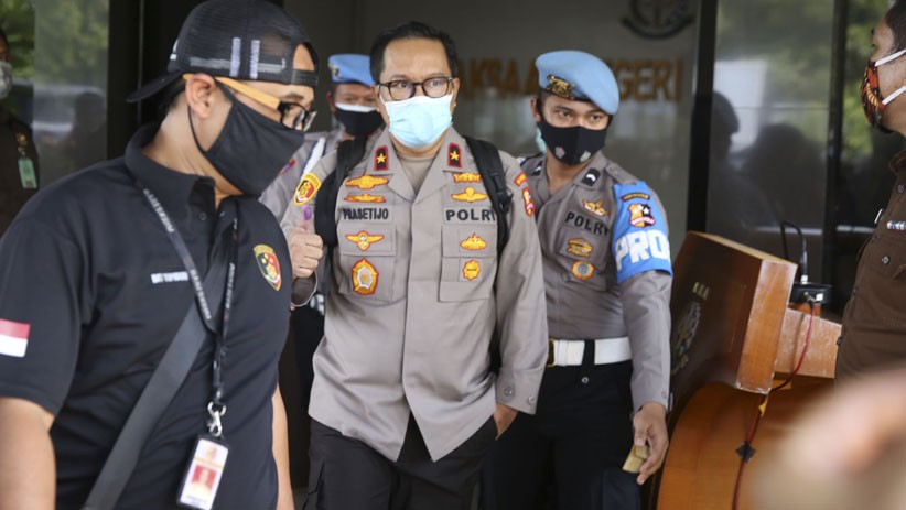 Djoko Tjandra, Anita Kolopaking dan Brigjen Prasetijo Utomo Dibawa ke Kejari Jaktim - Bagian 2