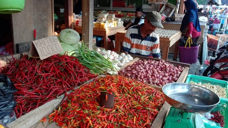 Harga Cabai Merah dan Keriting Panjang di Ambon Naik Rp10.000-Rp15.000 per Kg