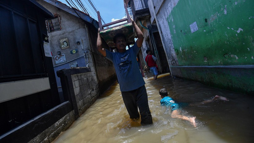 Banjir Rendam Permukiman Warga Petogogan - Bagian 1