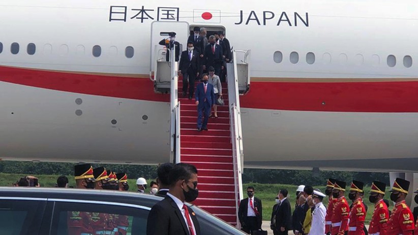 PM Jepang Yoshihide Suga Tiba di Indonesia - Bagian 1