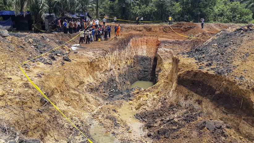 Penampakan Tambang Baru Bara Ilegal Longsor di Muara Enim, 11 Pekerja Meninggal - Bagian 1