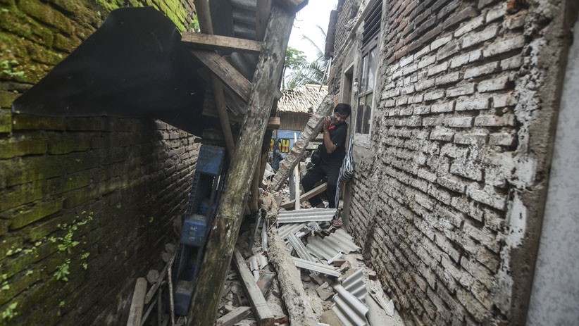 Gempa Magnitudo 5,9 Guncang Ciamis, Warga Tertimbun Material Bangunan - Bagian 2