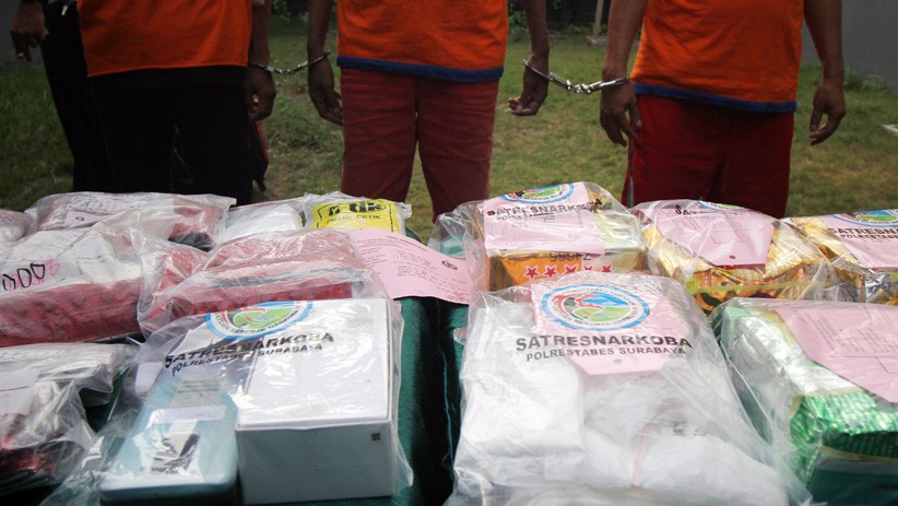 Polrestabes Surabaya Ungkap Kasus Narkotika, Sabu Seberat 8,8 Kg Disita - Bagian 2