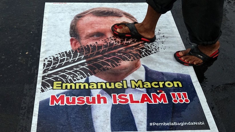 Aksi Injak Foto Presiden Prancis Emmanuel Macron di Yogyakarta - Bagian 1