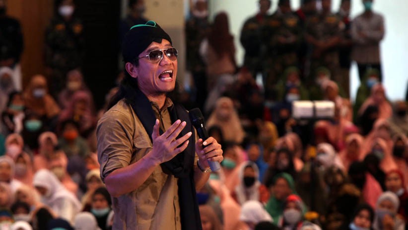 Ribuan Umat Islam Surabaya Selawatan Memperingati Maulid Nabi Muhammad SAW - Bagian 5