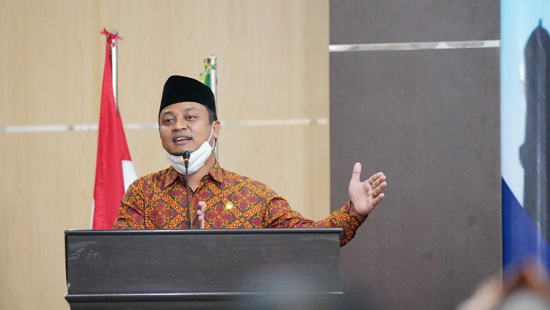 Plt Gubernur Andi Sudirman Sulaiman Lantik Bupati dan Wabup Toraja Utara