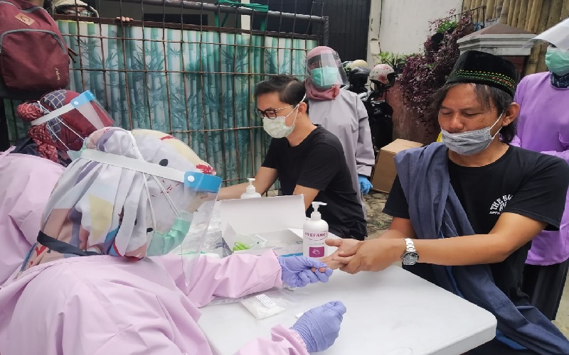 Cegah Penularan Covid-19, Pendatang dari Luar Kota Jalani Rapid Test di GT Baros Cimahi