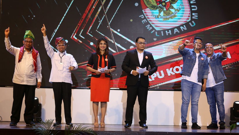 Bobby-Aulia dan Akhyar-Salman Ikuti Debat Perdana Pilkada Medan - Bagian 1
