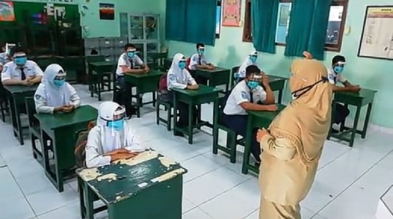 Ahli Epidemiologi : Pembukaan Sekolah Harus Berdasar Parameter Kesehatan di Daerah