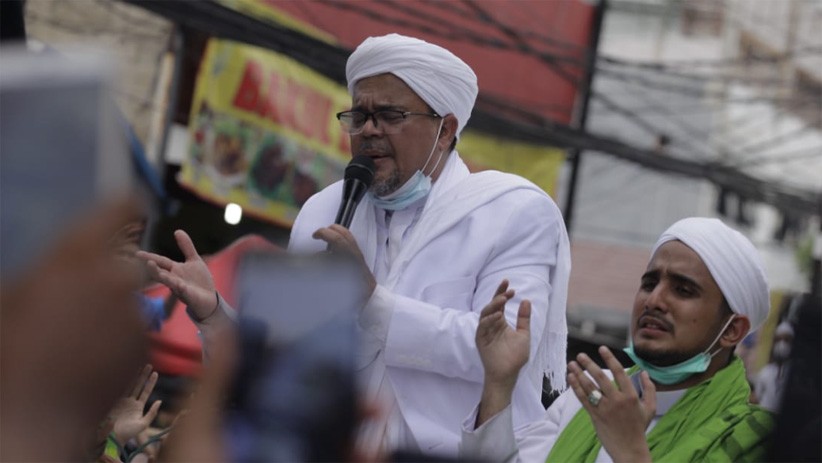 Momen Habib Rizieq Ajak Pendukung Doakan Covid-19 Binasa dari Indonesia - Bagian 3