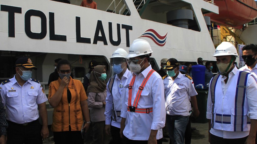 Menhub Budi Karya Sumadi Cek Kapal Tol Laut di Kupang - Bagian 1