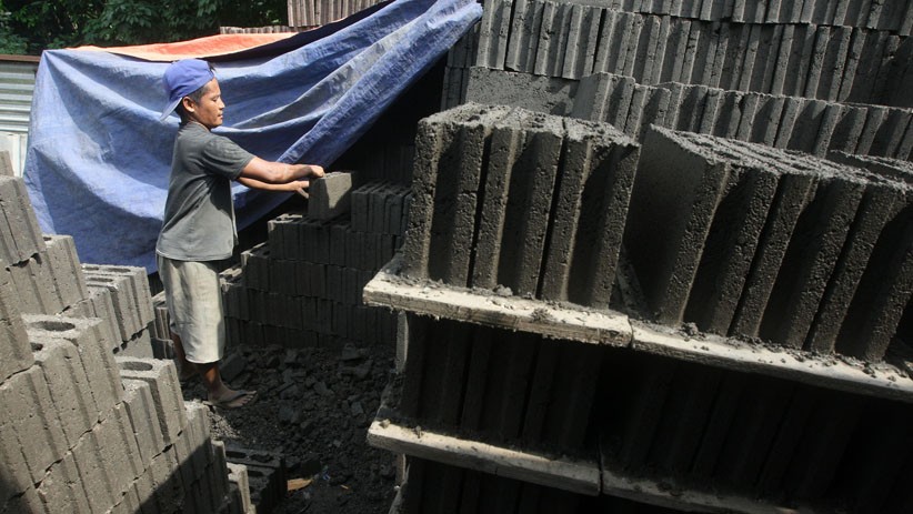 Produksi Batako Turun saat Pandemi Covid-19 - Bagian 2