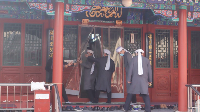 Seluruh Masjid di China Kembali Dibuka, Salat Jumat Terapkan Protokol Kesehatan - Bagian 1