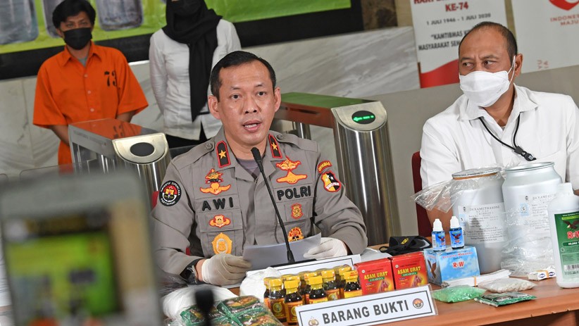 Bareskrim Polri Sita 12.000 Saset Jamu Tradisional Ilegal - Bagian 2