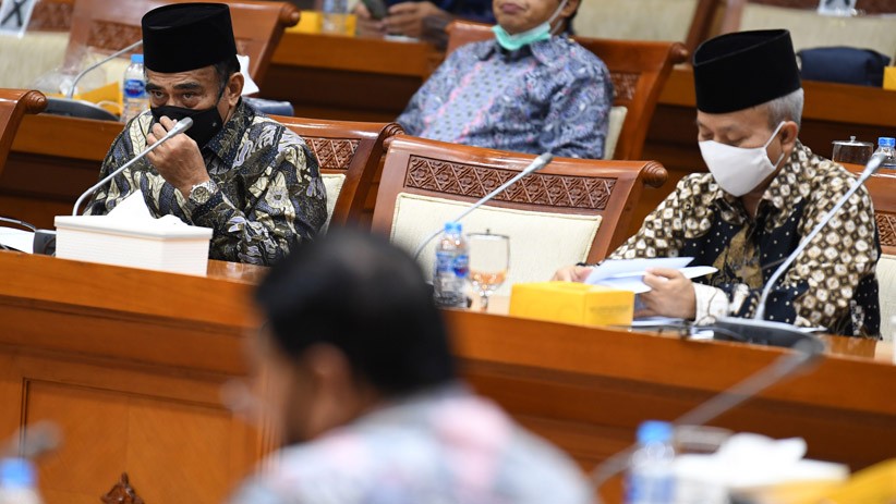 Menag Raker bersama DPR Bahas Penyelenggaraan Umrah saat Pendemi Covid-19 - Bagian 2