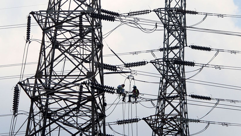 Rawat Kabel PLN, Teknisi Bergelantungan di Atas Kabel SUTET - Bagian 3