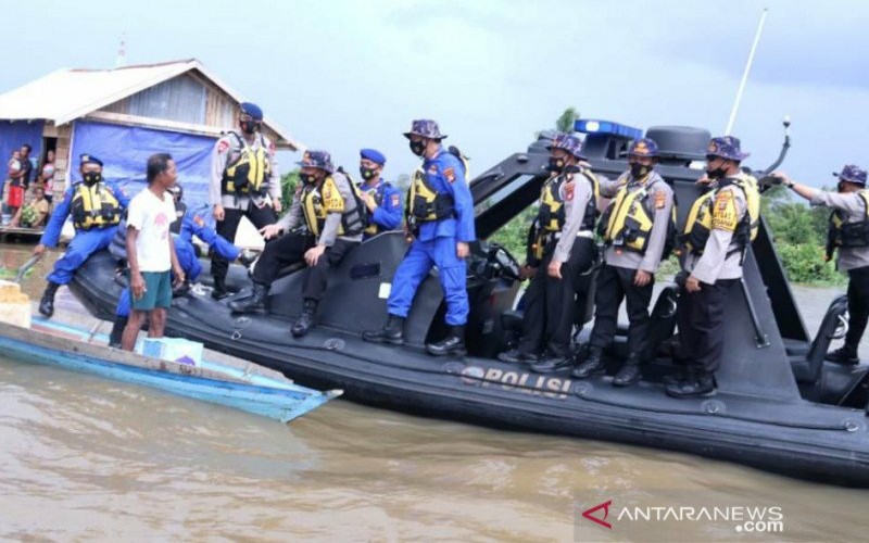 Jaga Perairan Sungai Musi, Polairud Polda Sumsel Libatkan Warga Pesisir