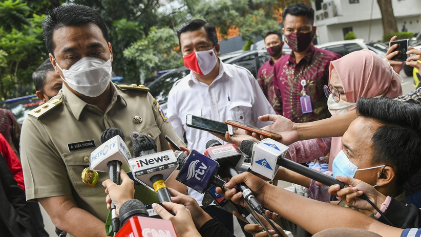 Giliran Wagub DKI Jakarta Ahmad Riza Patria Dimintai Keterangan Polisi - Bagian 2