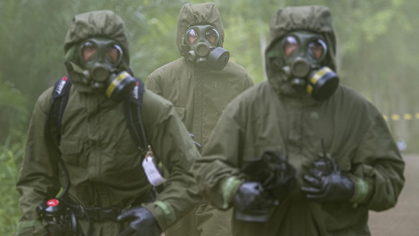 Aksi Prajurit TNI AD Selamatkan Korban Ledakan Gas Beracun - Bagian 2