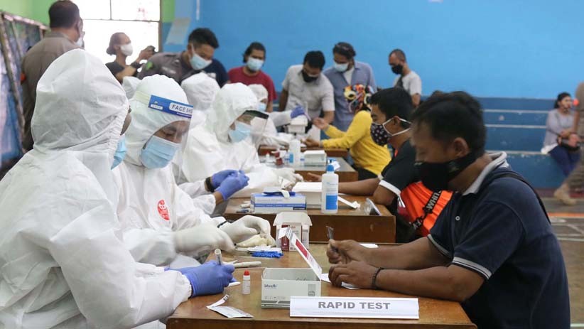 Lacak Kasus Covid-19, Warga Tebet Rapid Test Massal - Bagian 1