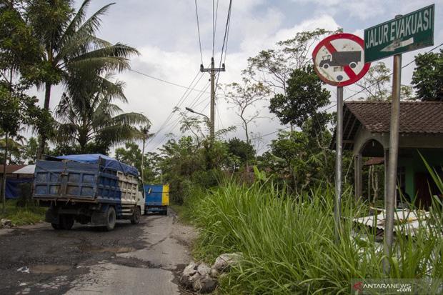  Selama Arus Mudik, Truk Angkutan Pasir Merapi Dilarang Beroperasi 