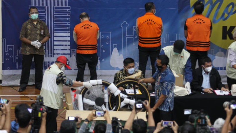 KPK Pamer Barang Bukti Hasil Tangkap Edhy Prabowo, Ada Sepeda hingga Tas Hermes - Bagian 5