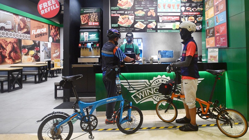 Mencoba Sensasi Bersepeda di Dalam Mal Kuningan City - Bagian 2