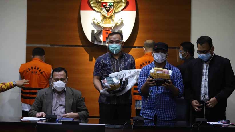 Wali Kota Cimahi Kena OTT KPK, Ini Barang Buktinya - Bagian 1