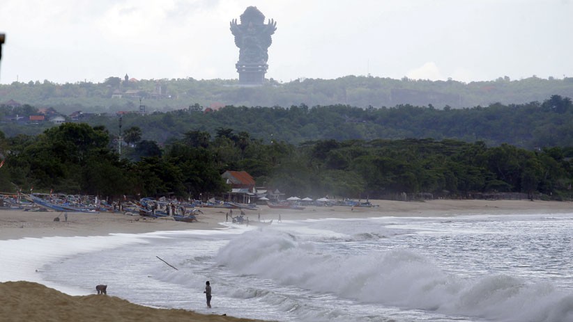 Suasana Sepi Pantai Jimbaran Bali akibat Pandemi - Bagian 2