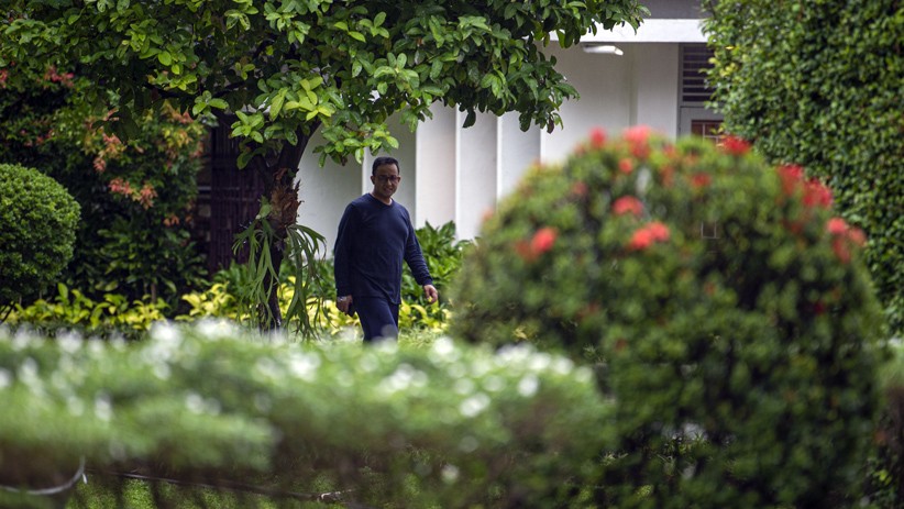 Foto-Foto Anies Baswedan Olahraga Pagi saat Isolasi Mandiri di Rumah Dinas - Bagian 5