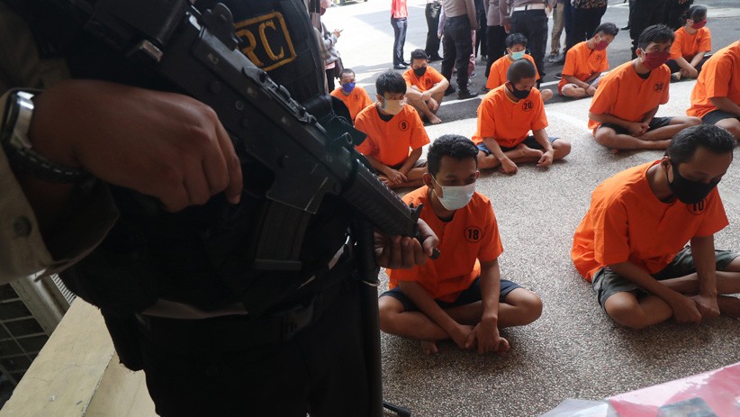Polresta Kediri Ungkap 17 Kasus Narkoba, 150.000 Pil Dobel L Diamankan - Bagian 2