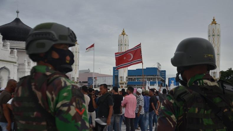 Milad ke-44 GAM, Bendera Bulan Bintang Dikibarkan di Masjid Raya Baiturrahman Banda Aceh