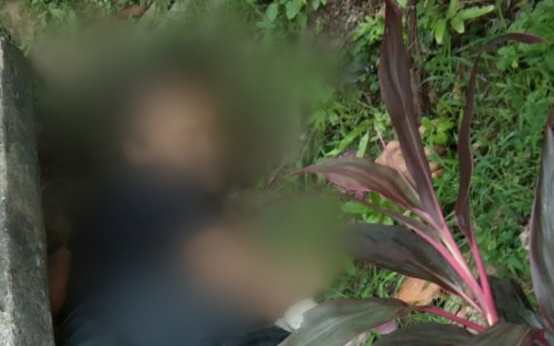 Pria Berbadan Tegap Tewas dalam Selokan, Warga Menduga Polisi 