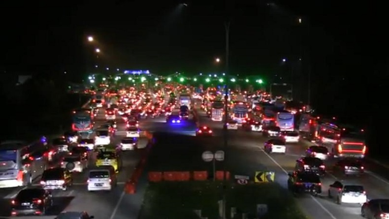 Libur Natal-Tahun Baru, Volume Kendaran di Tol Cipali Diprediksi Naik 12,6 Persen