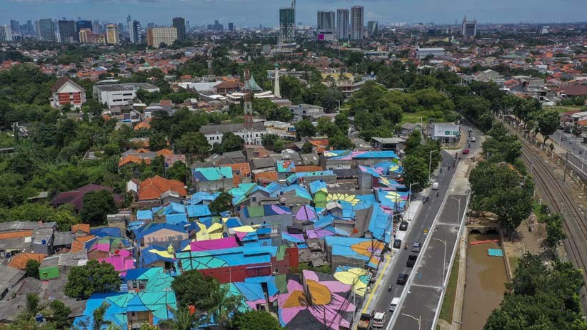 Warna-warni Atap Rumah Permukiman Warga Lenteng Agung - Bagian 2