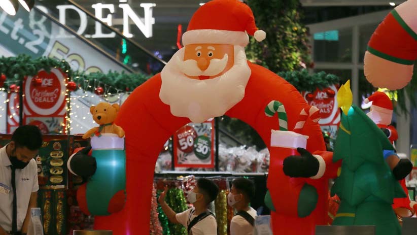 Pernak-pernik Natal Hiasi Pusat Perbelanjaan Alam Sutera - Bagian 1