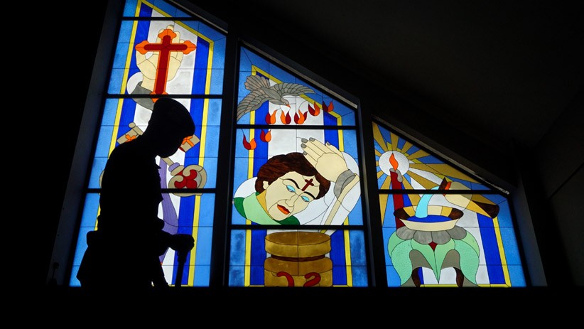 Polisi Sterilisasi Gereja Santo Petrus Solo dari Ancaman Bom Jelang Natal - Bagian 1