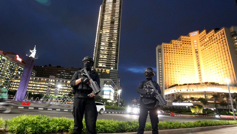 Polisi Jaga Ketat Objek Vital Ibu Kota - Bagian 1