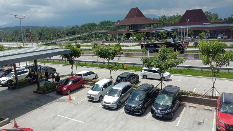 Sehari Jelang Natal, Rest Area Kilometer 456 Tol Semarang-Solo Lengang