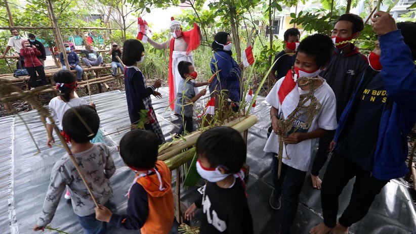 Keceriaan Anak-Anak Belajar Wayang Suket bersama Besut Rusmini - Bagian 4