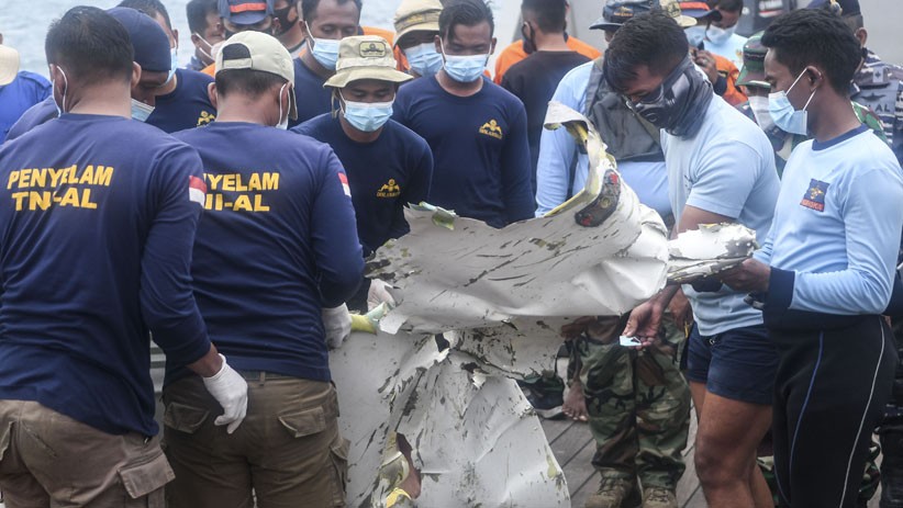 Hari Kelima Sriwijaya Air Jatuh, Puing Pesawat Banyak Ditemukan - Bagian 1