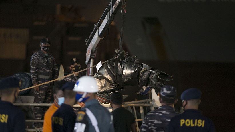 Lagi, Turbin Pesawat Sriwijaya Air SJ182 Diangkat ke Darat - Bagian 1