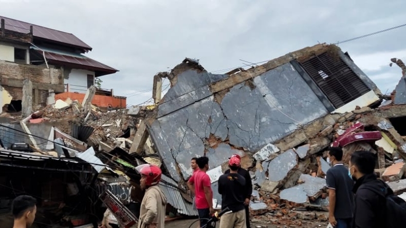 Majene Ternyata Diguncang Gempa Bumi hingga 28 Kali sejak Kamis
