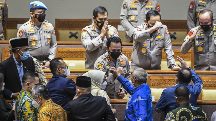 Komjen Listyo Sigit Prabowo Ditetapkan sebagai Kapolri - Bagian 1
