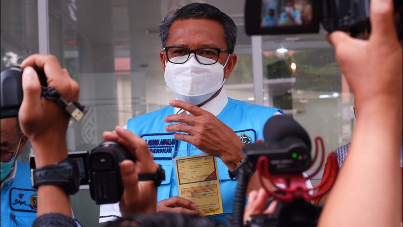 Gubernur Sulsel Disuntik Vaksin Covid-19, Minta Masyarakat Ikuti Langkahnya - Bagian 3