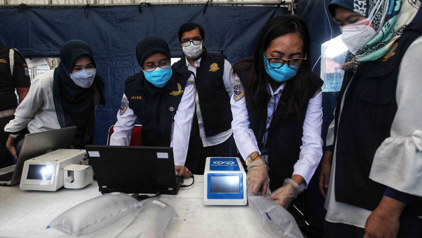 Menhub Jajal Alat Pendeteksi Covid GeNose di Terminal Kampung Rambutan - Bagian 4