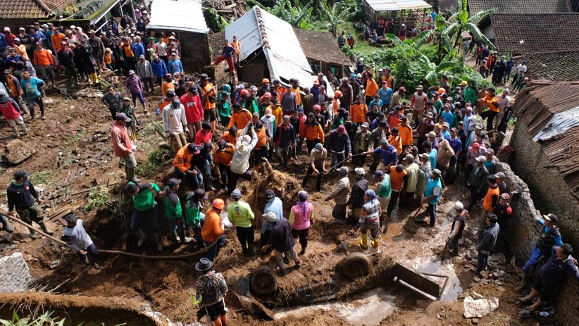 Tanah Longsor di Lereng Gunung Sumbing, 2 Rumah Hancur - Bagian 2