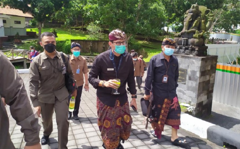 Vaksinasi Pekerja Wisata Diusulkan Maret 2021, Sandiaga: Kick Off di Bali