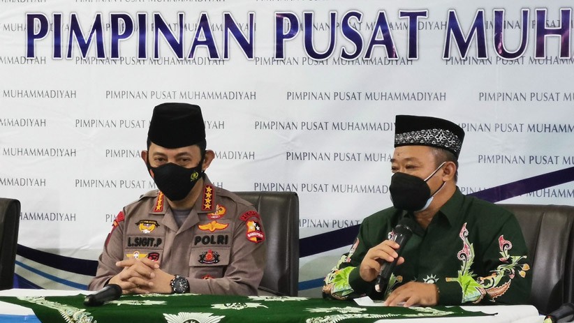 Pakai Kopiah, Kapolri Jenderal Listyo Sigit Prabowo Silaturahmi ke Muhammadiyah - Bagian 1