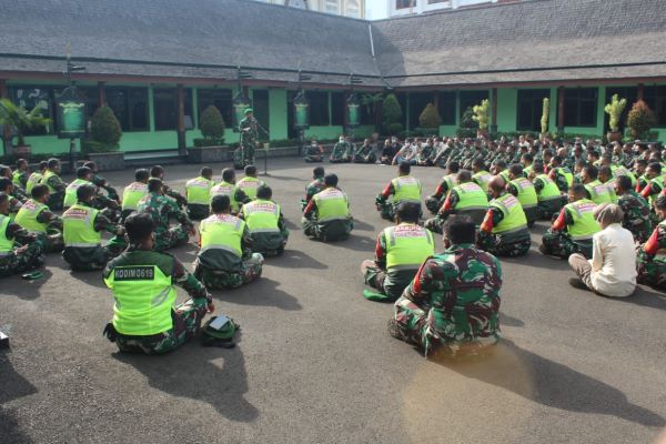 Anggota TNI Takut Jarum Suntik? Dandim 0619: di Purwakarta Enggak lah 